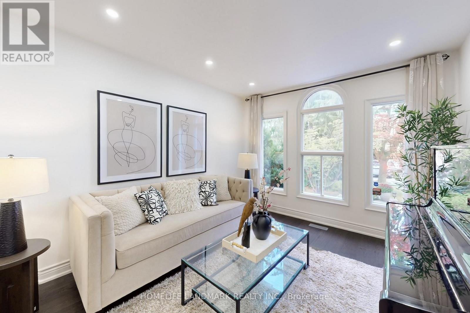 65 Rosemount Avenue Property Photo 7