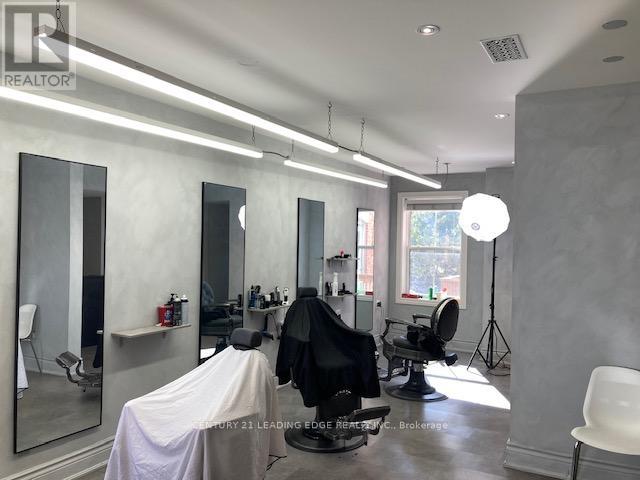 6391 Main Street Property Photo 8