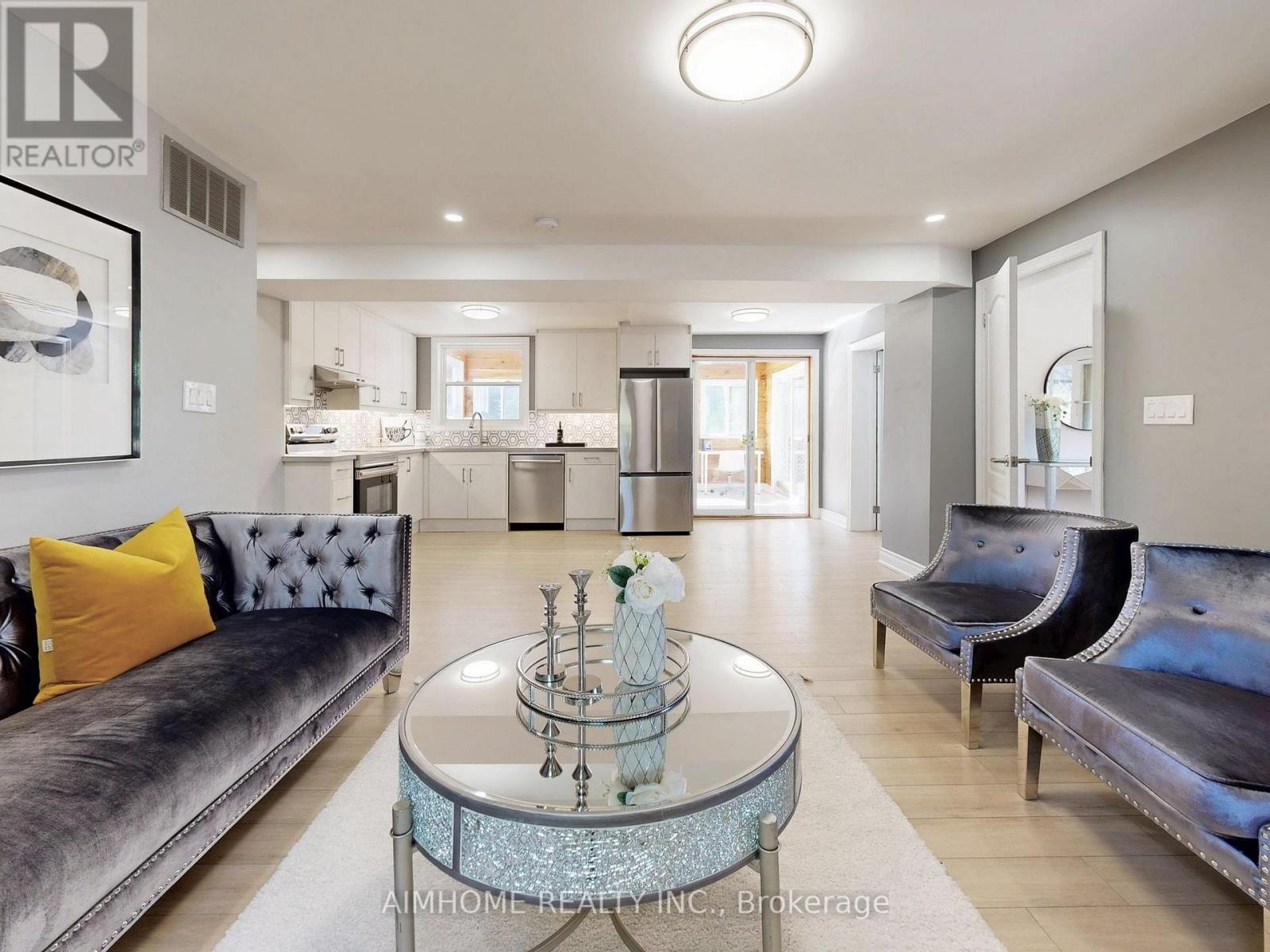 15 Main Street Property Photo 11