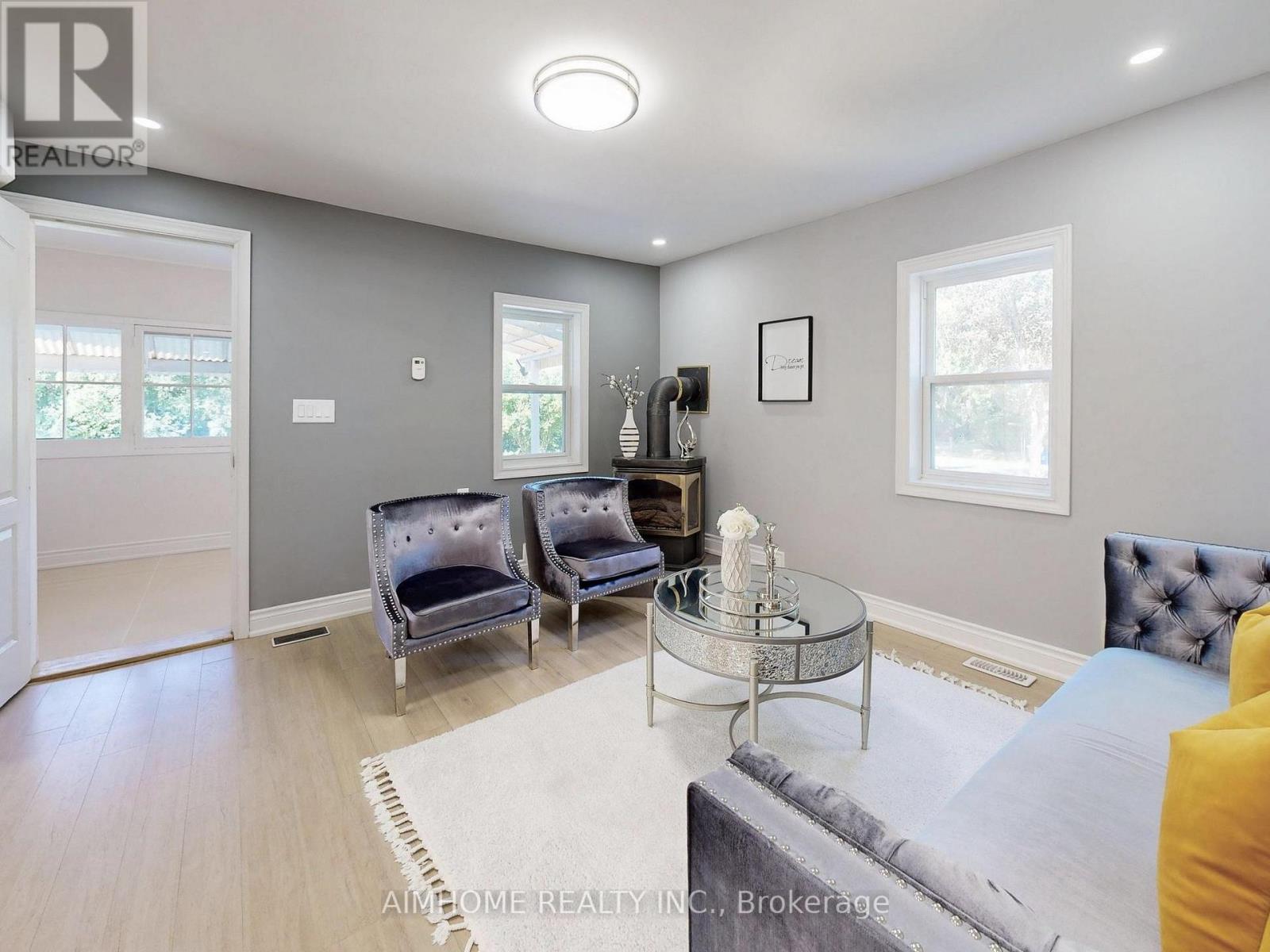 15 Main Street Property Photo 12