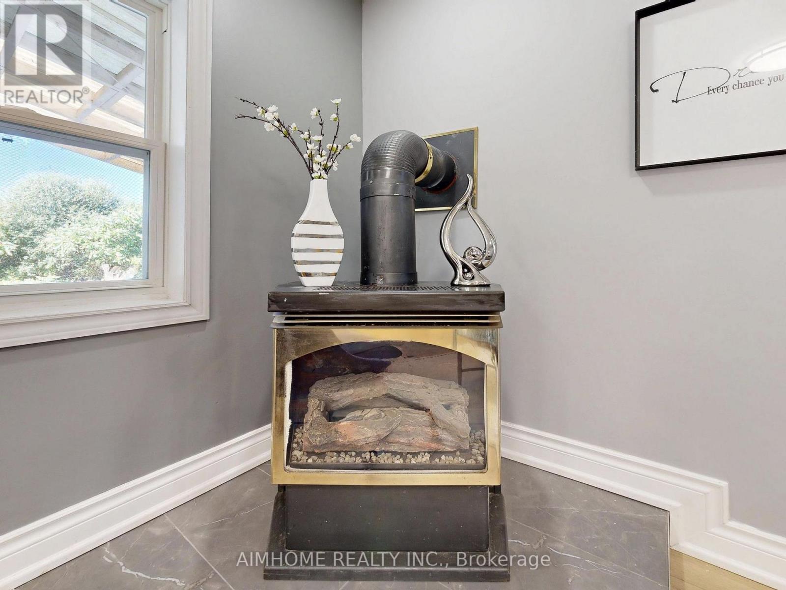 15 Main Street Property Photo 13