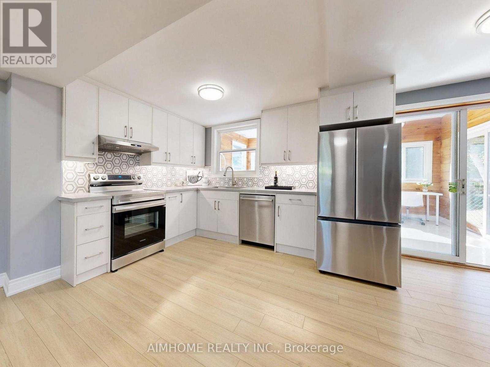 15 Main Street Property Photo 16