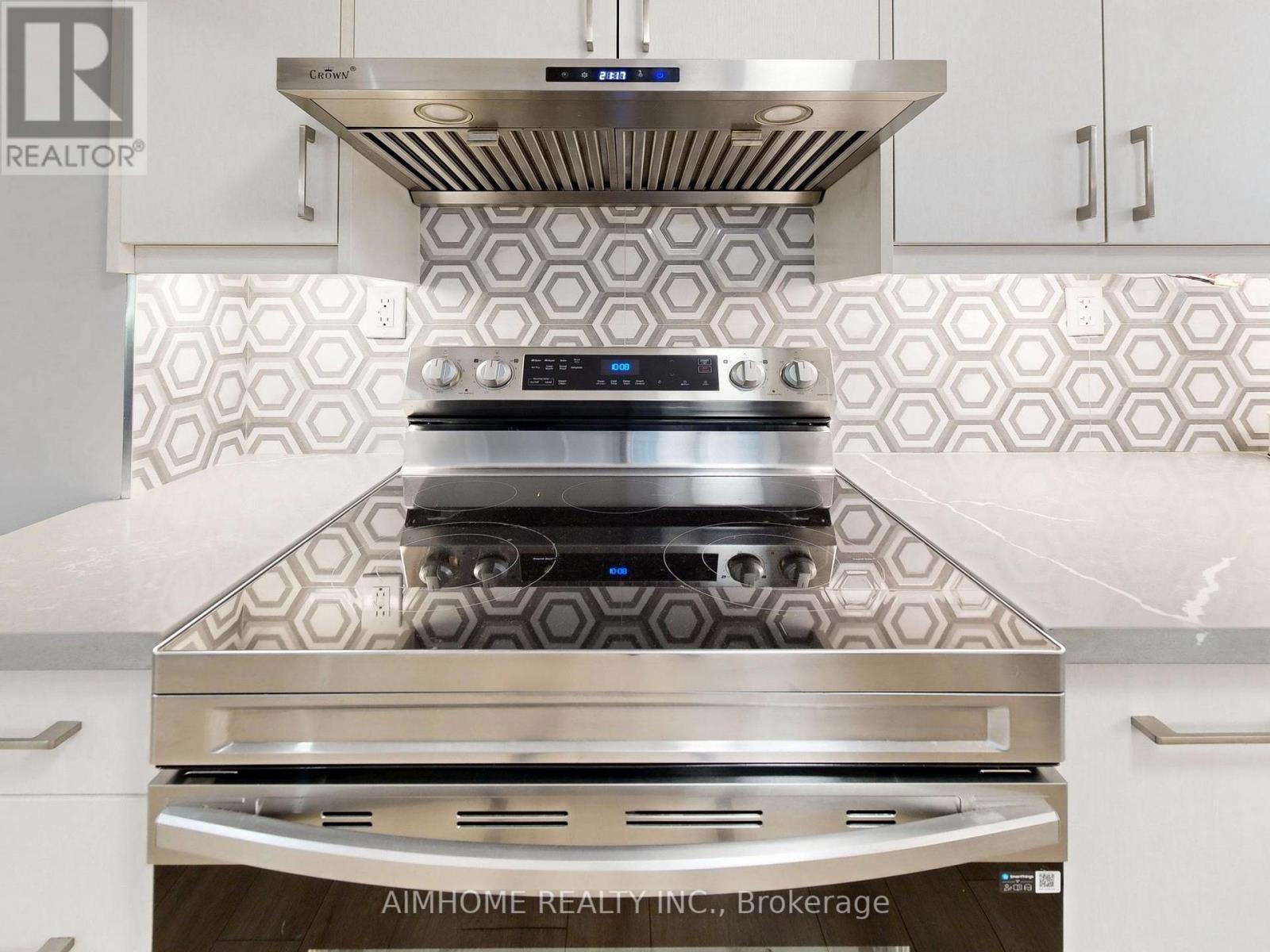 15 Main Street Property Photo 21