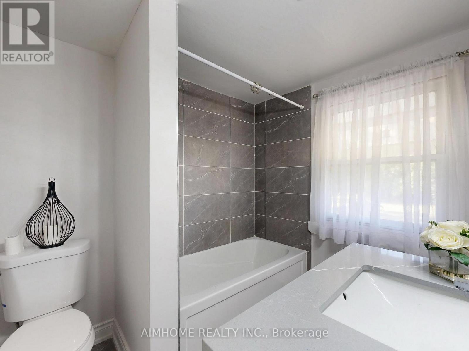 15 Main Street Property Photo 33