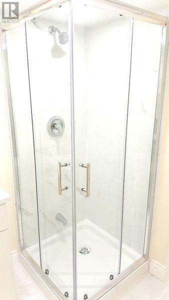 9884 Bayview Avenue #lower Property Photo 7