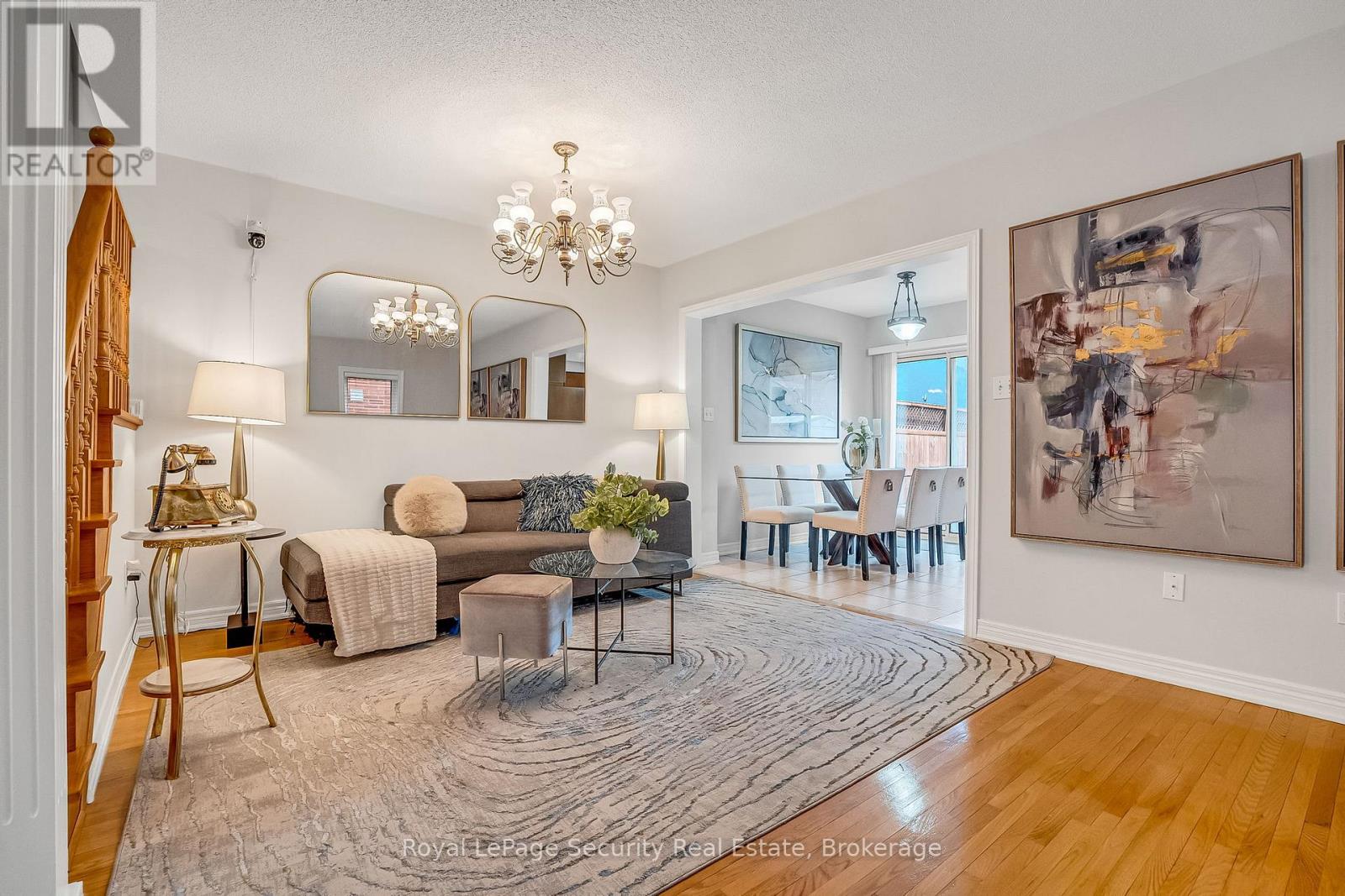 150 Royal Appian Crescent Property Photo 8