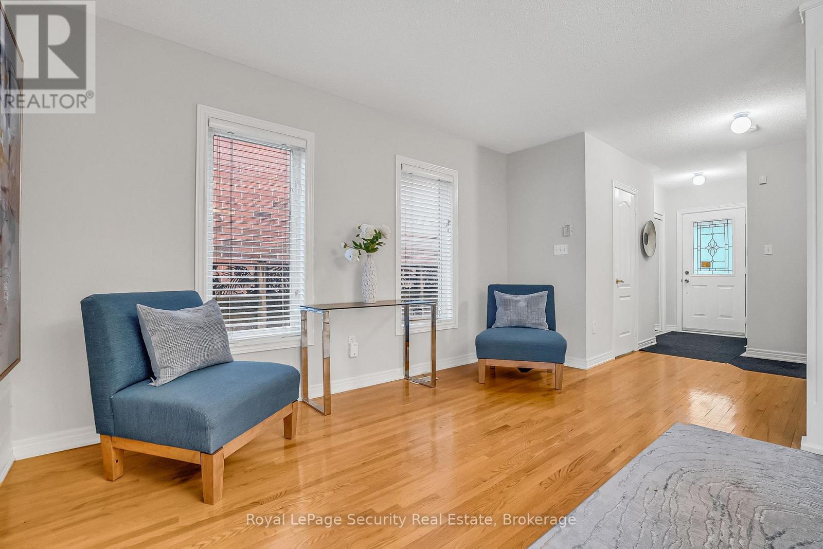 150 Royal Appian Crescent Property Photo 14