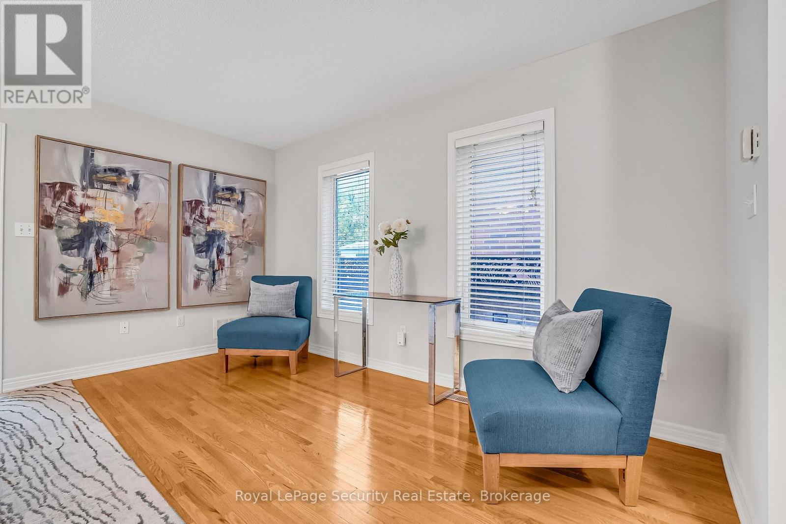 150 Royal Appian Crescent Property Photo 15