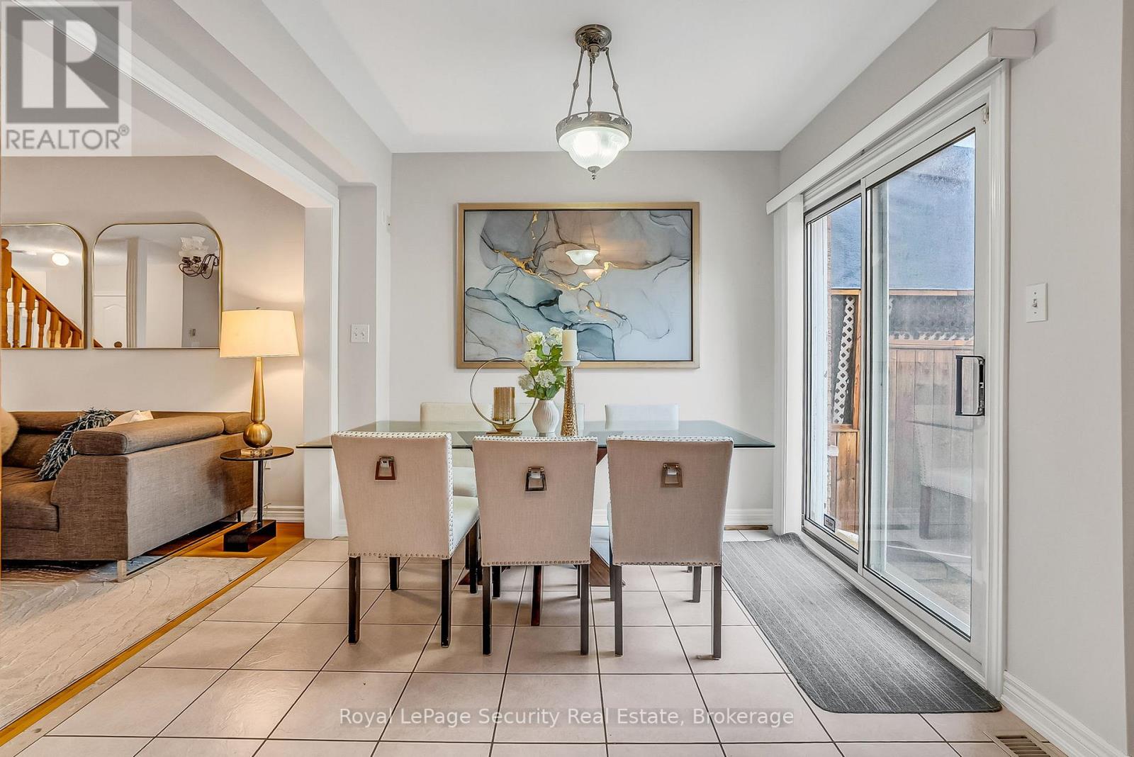 150 Royal Appian Crescent Property Photo 17