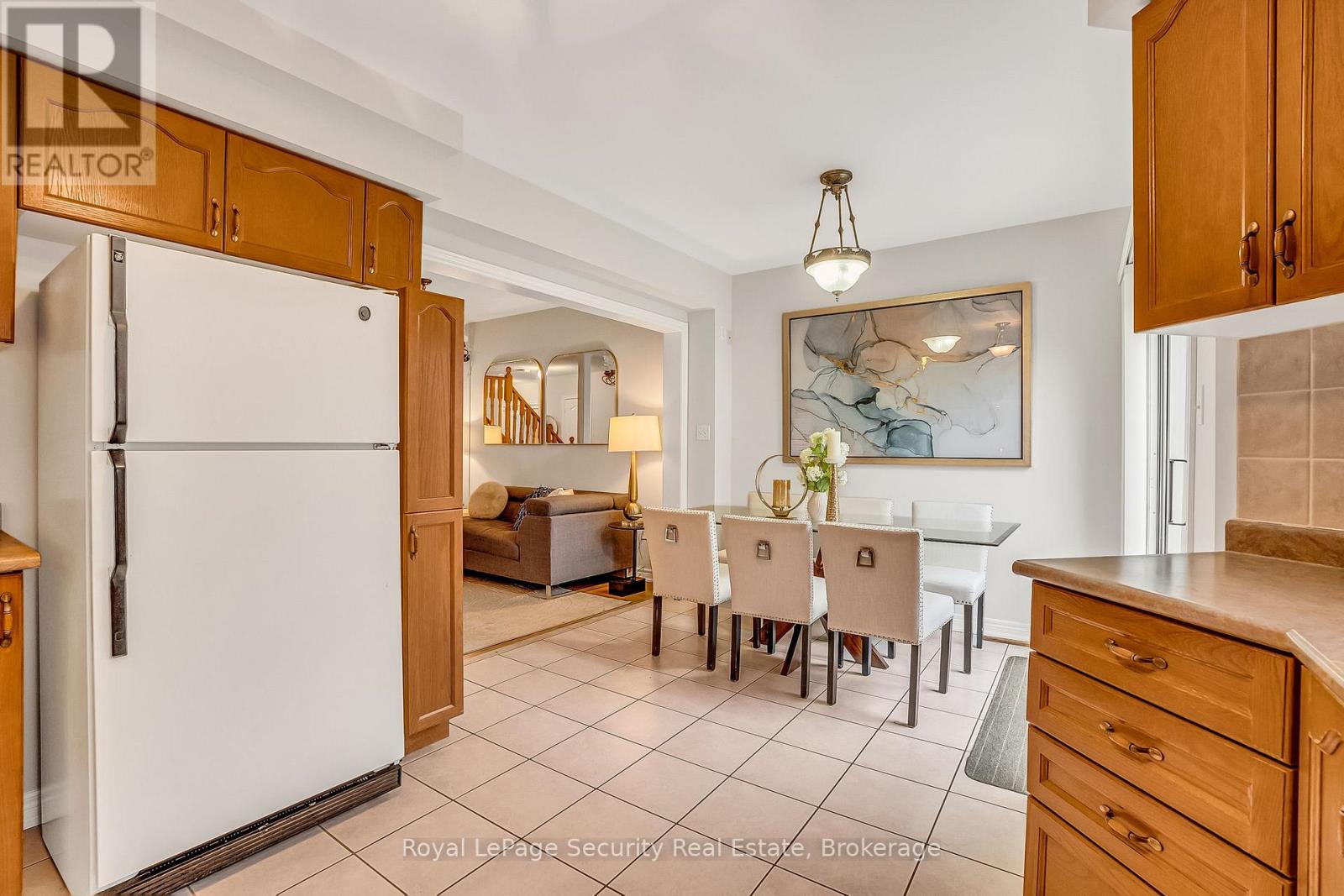 150 Royal Appian Crescent Property Photo 21