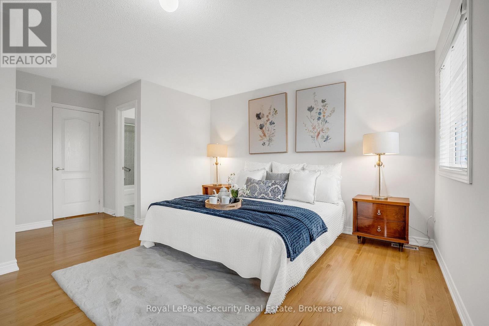 150 Royal Appian Crescent Property Photo 27