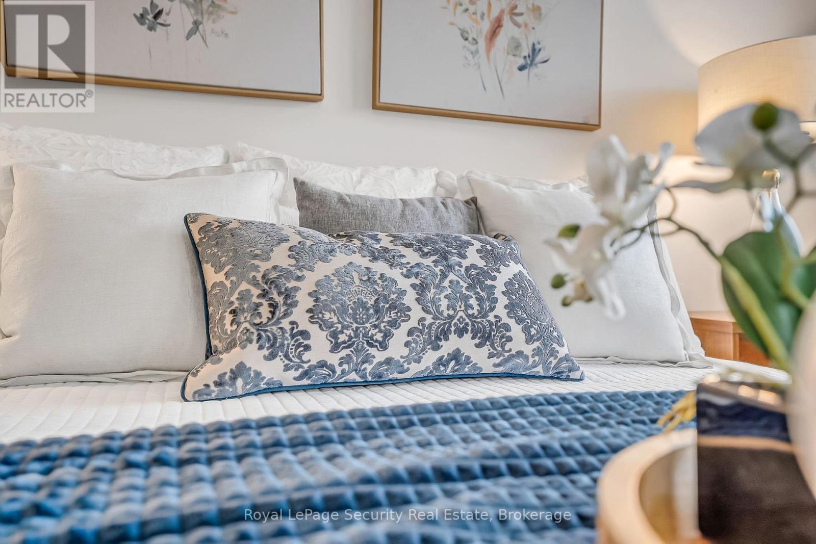 150 Royal Appian Crescent Property Photo 30