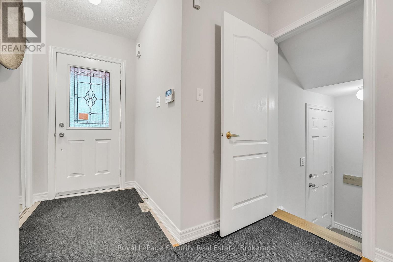 150 Royal Appian Crescent Property Photo 39