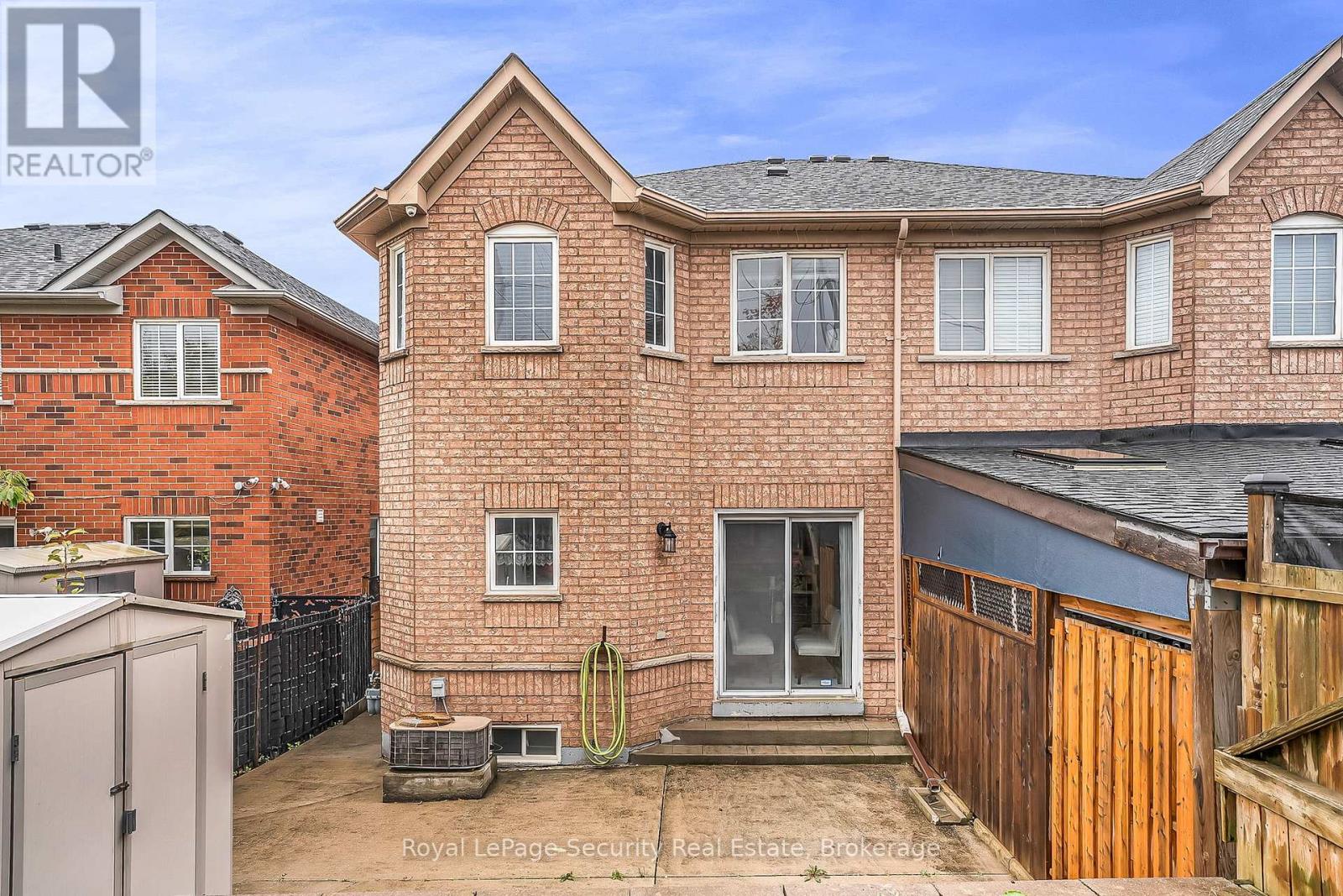 150 Royal Appian Crescent Property Photo 48