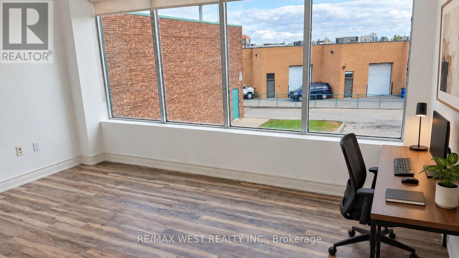 17 - 115 Woodstream Boulevard Property Photo 13