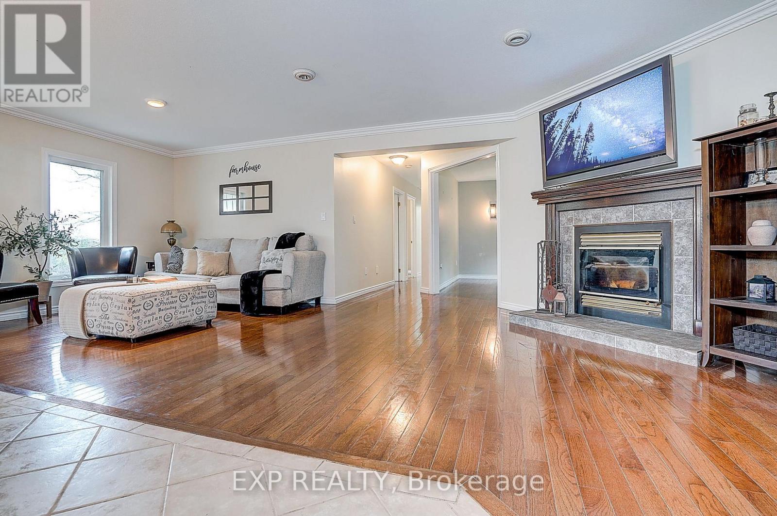 8327 Old Homestead Road Property Photo 10