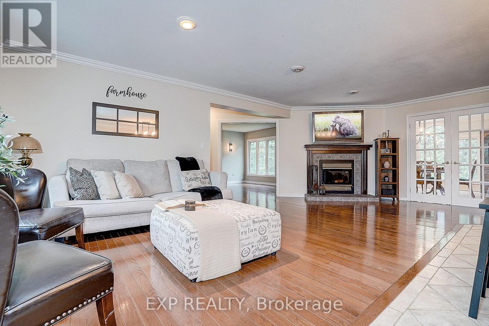 8327 Old Homestead Road Property Photo 12