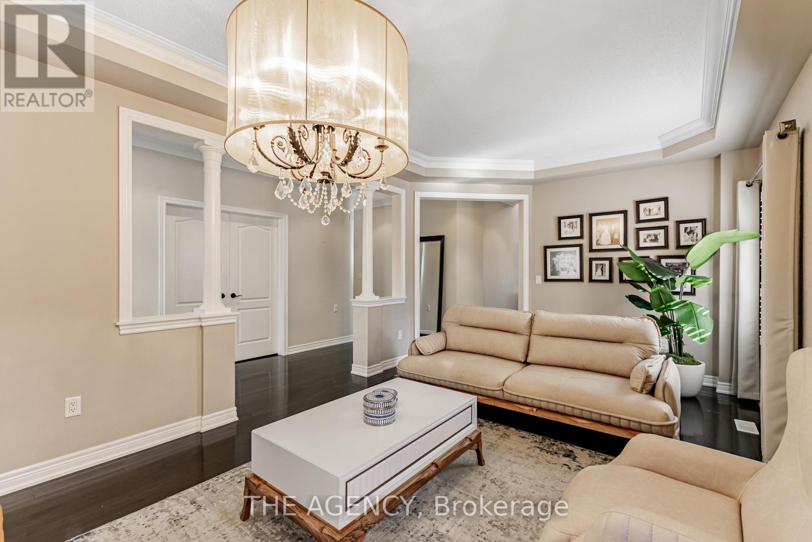 33 Ascalon Drive Property Photo 4