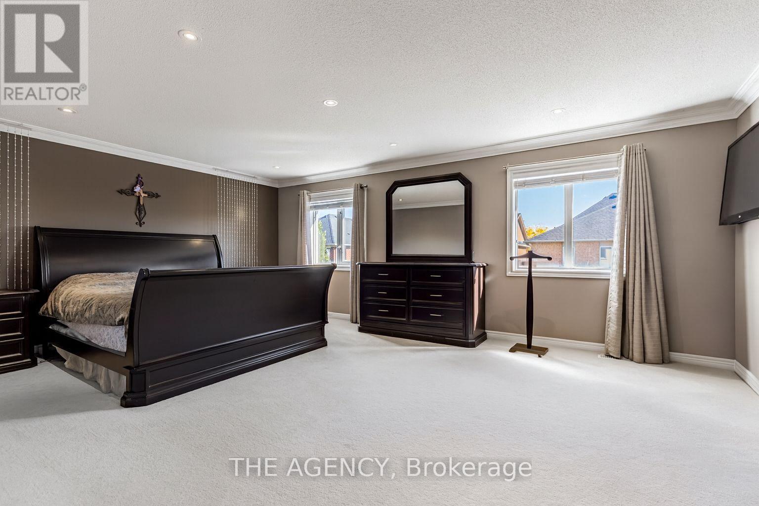 33 Ascalon Drive Property Photo 13