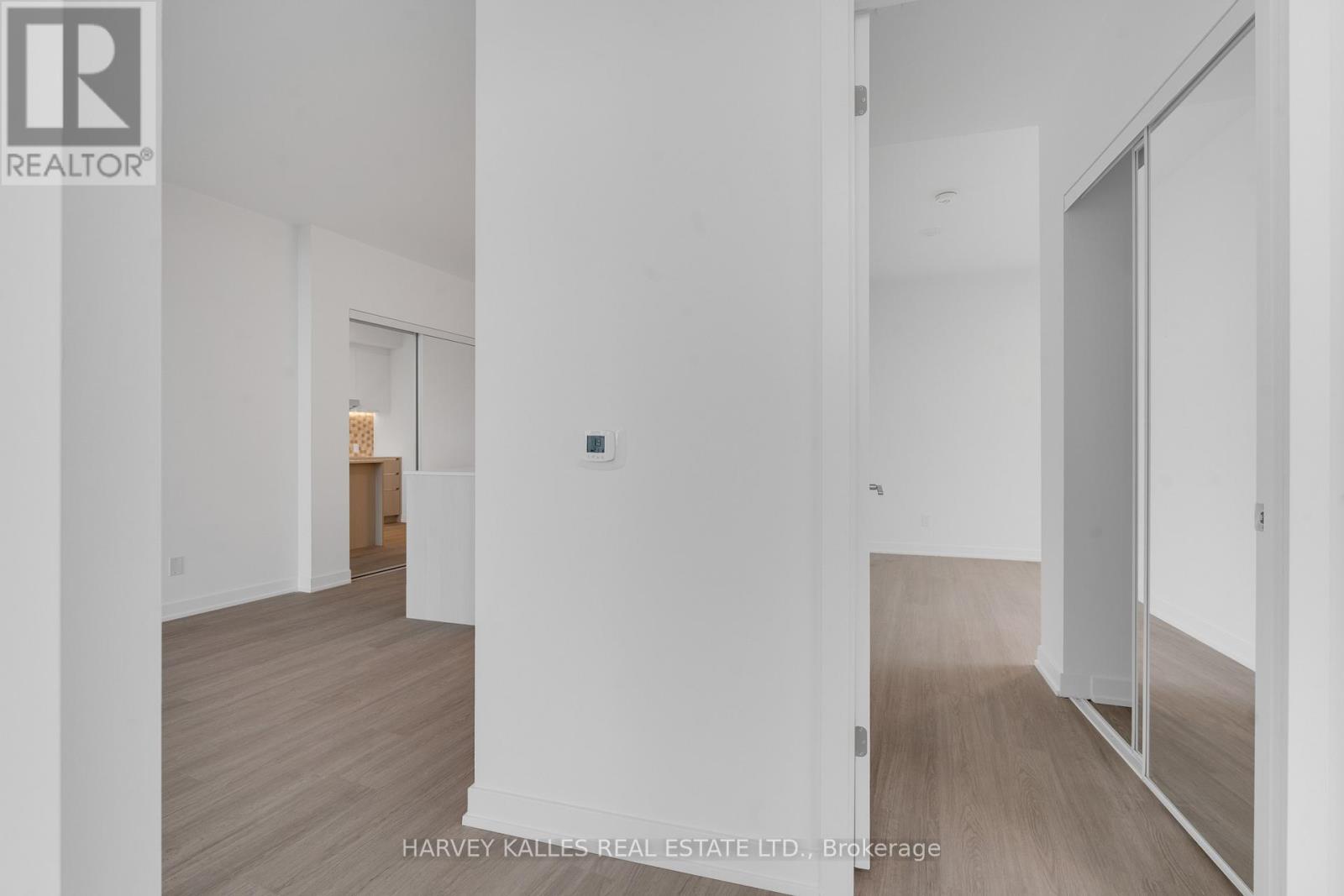 8188 Yonge Street #911 Property Photo 14