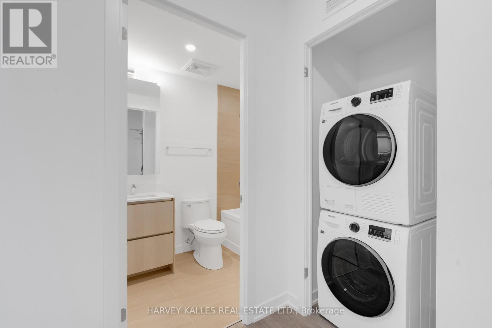 8188 Yonge Street #911 Property Photo 24