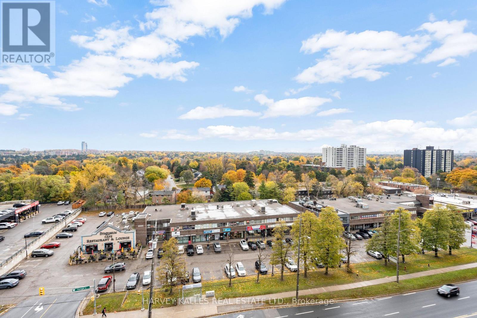 8188 Yonge Street #911 Property Photo 30