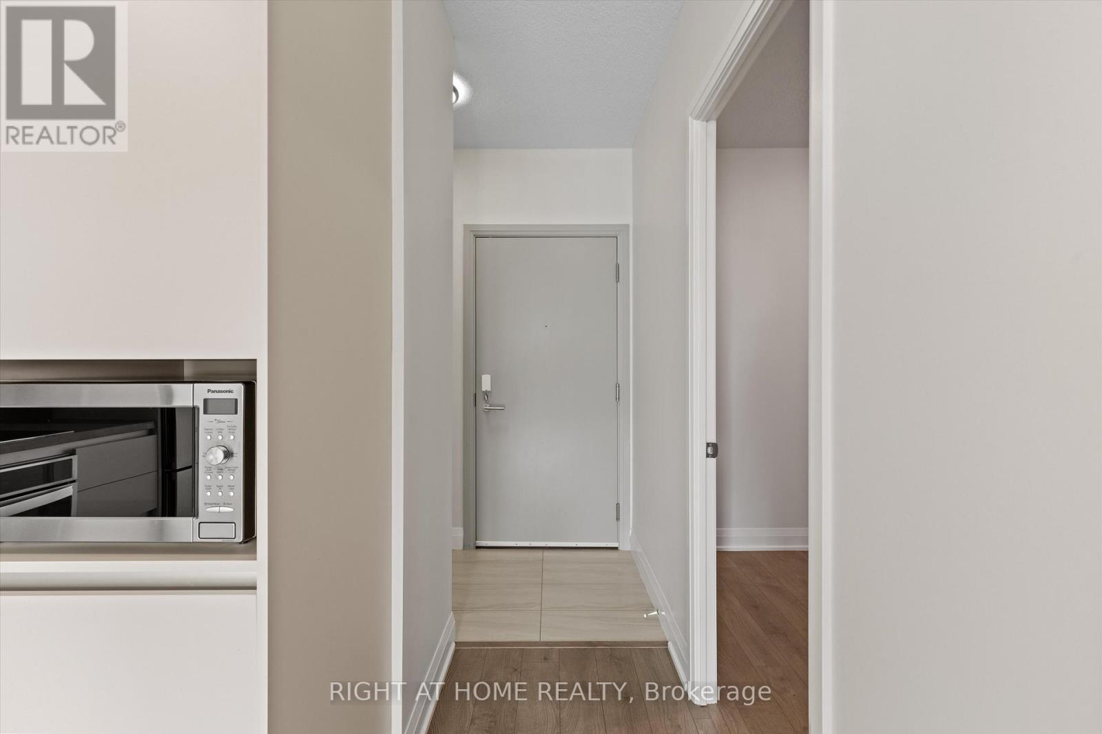 396 Highway 7 #809 Property Photo 6