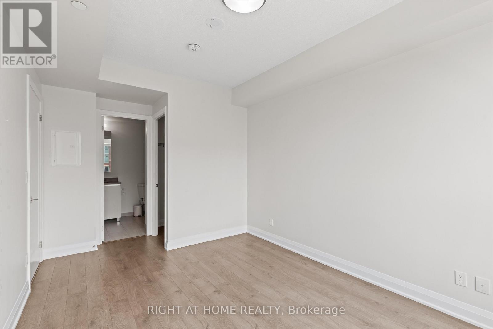 396 Highway 7 #809 Property Photo 22