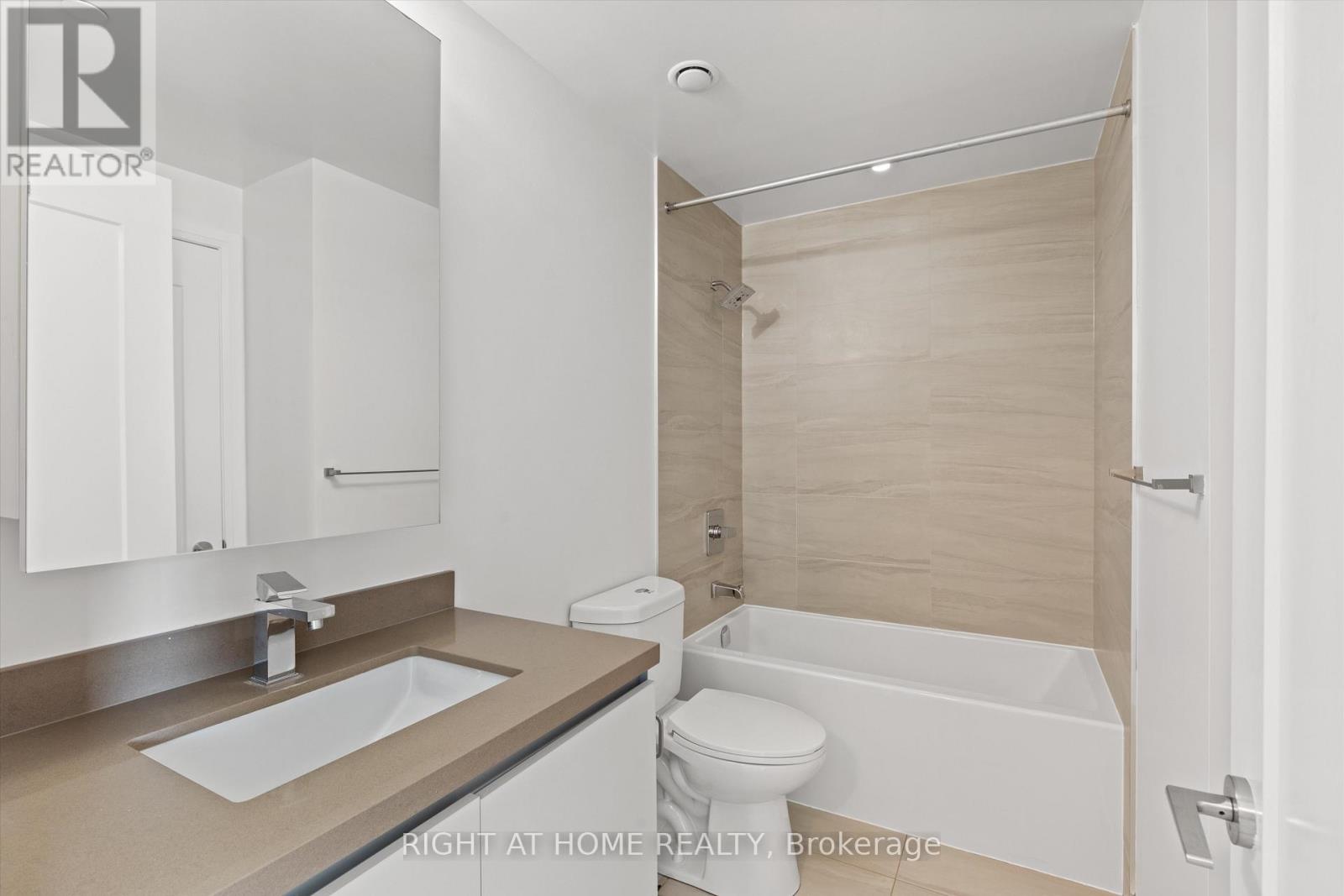 396 Highway 7 #809 Property Photo 23