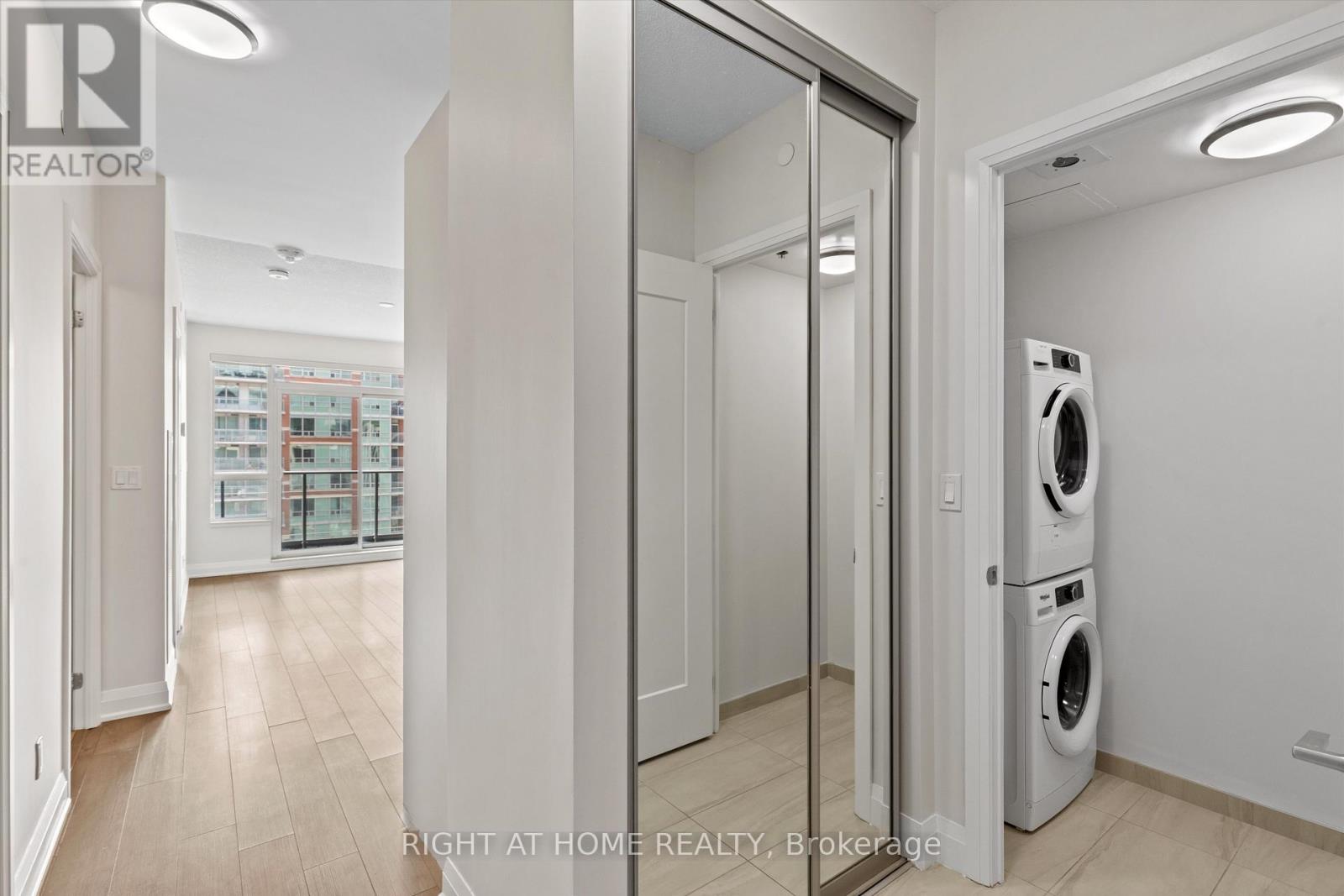 396 Highway 7 #809 Property Photo 24