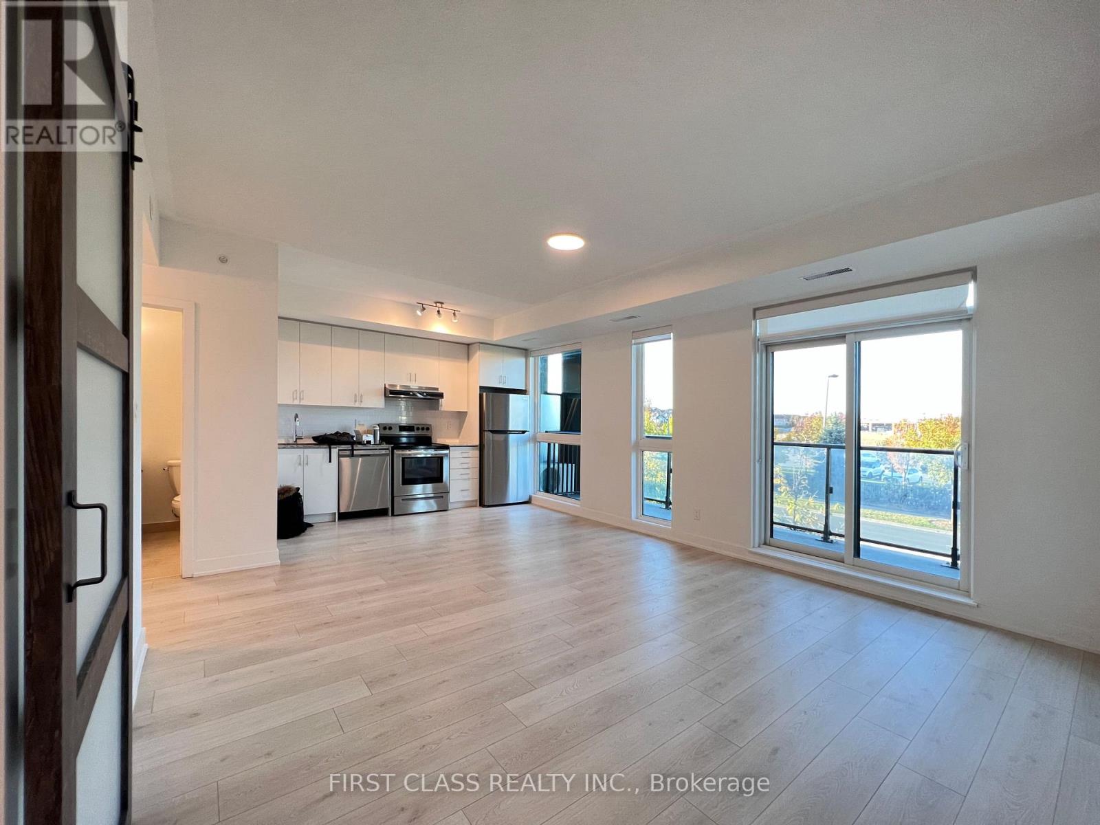 1709 Bur Oak Avenue #202 Property Photo 10