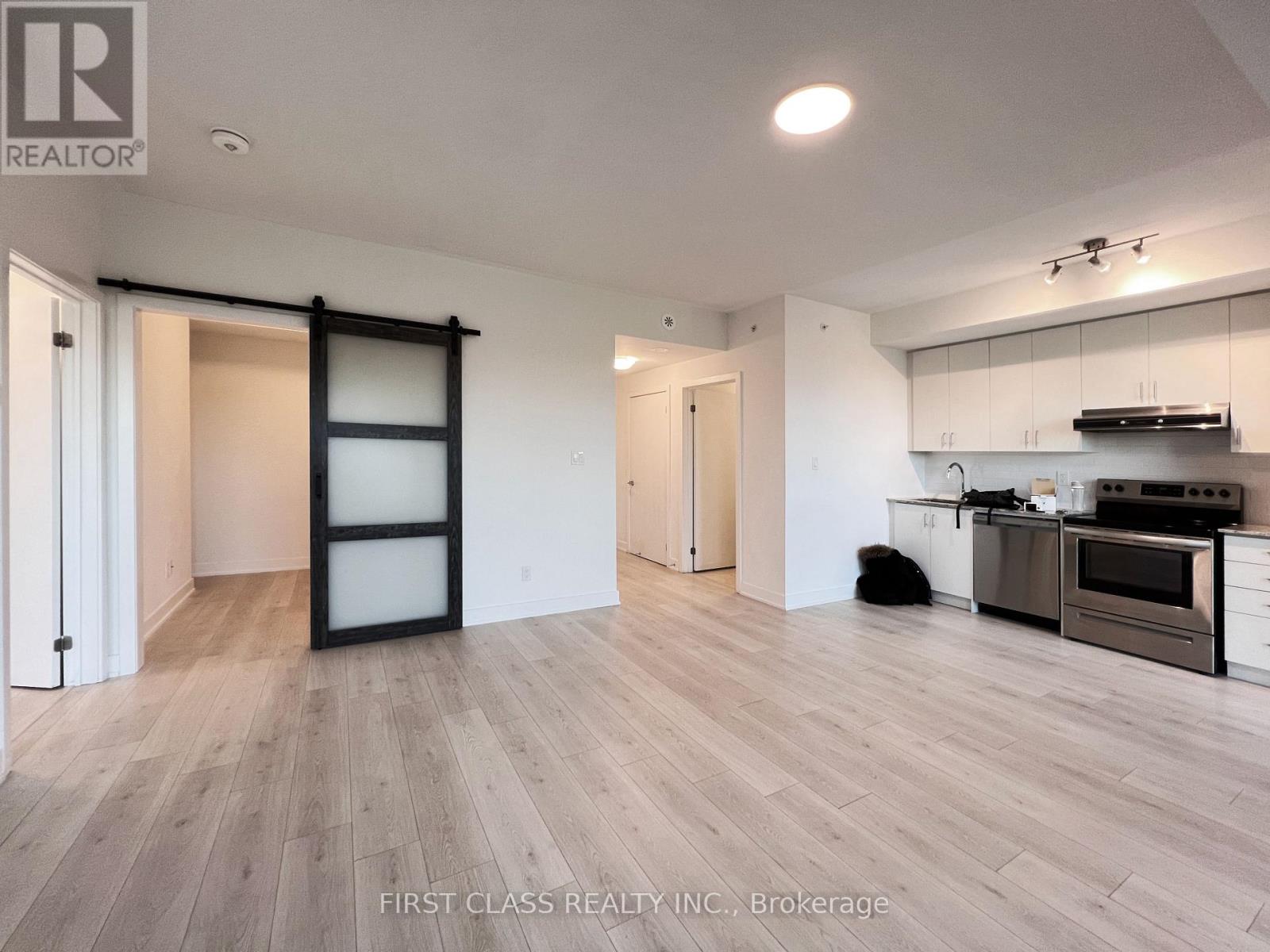 1709 Bur Oak Avenue #202 Property Photo 12