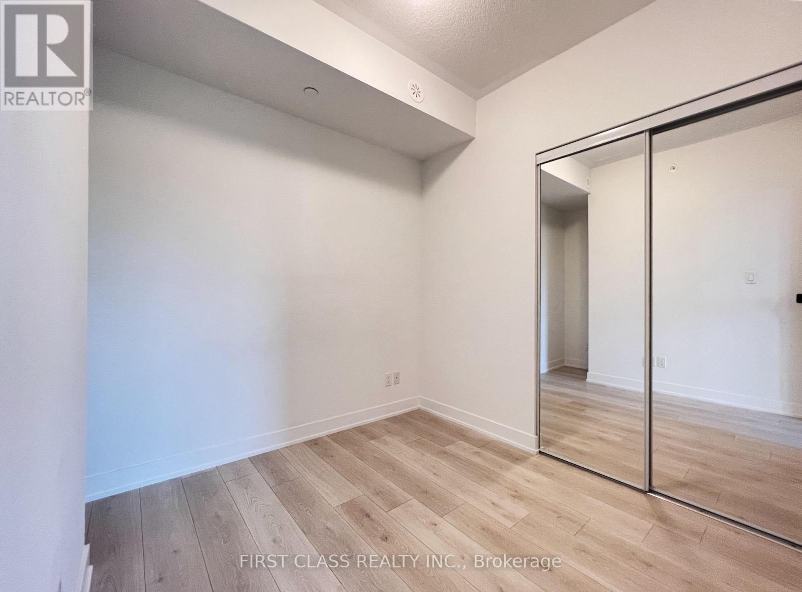 1709 Bur Oak Avenue #202 Property Photo 15