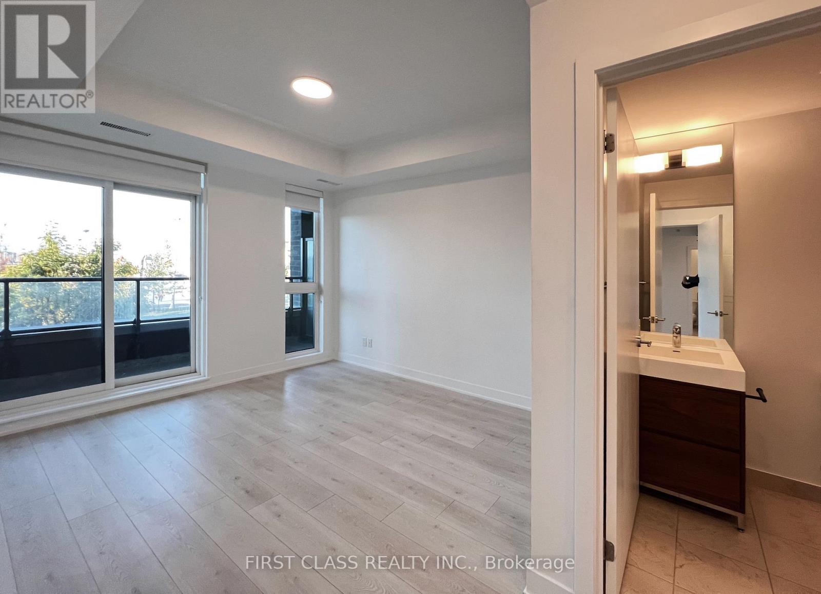 1709 Bur Oak Avenue #202 Property Photo 17