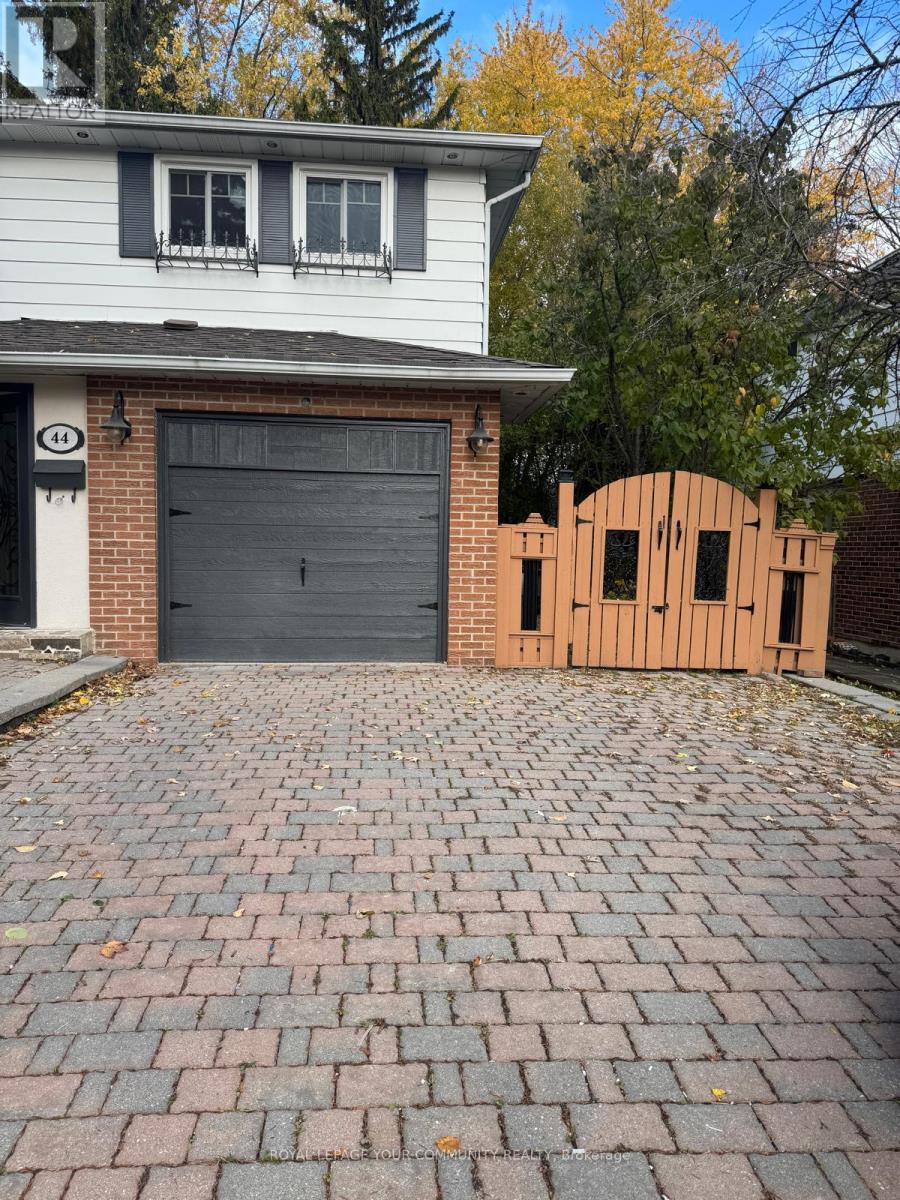 44 ROYAL ORCHARD BOULEVARD