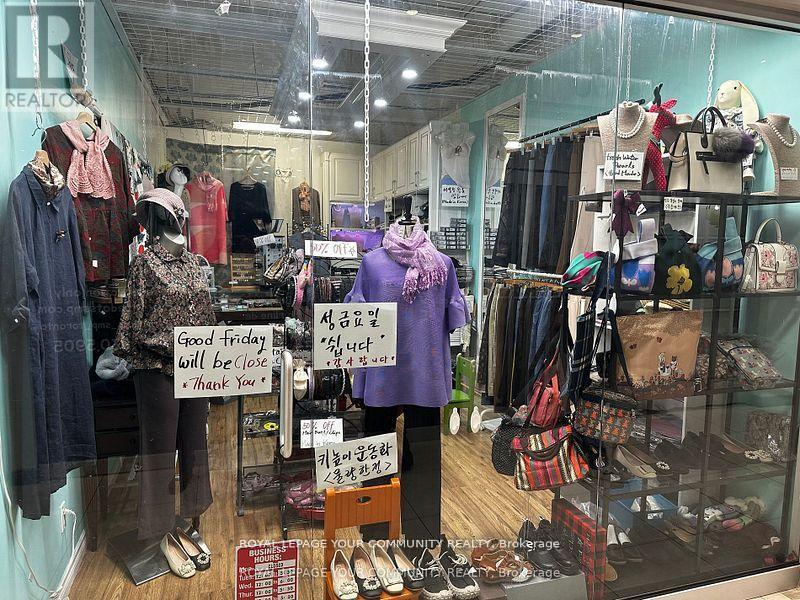 #256 - 7181 YONGE STREET