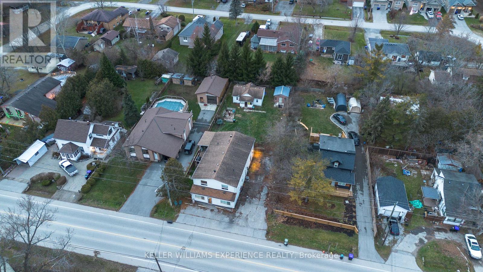 1024 Ewart Street N Property Photo 6