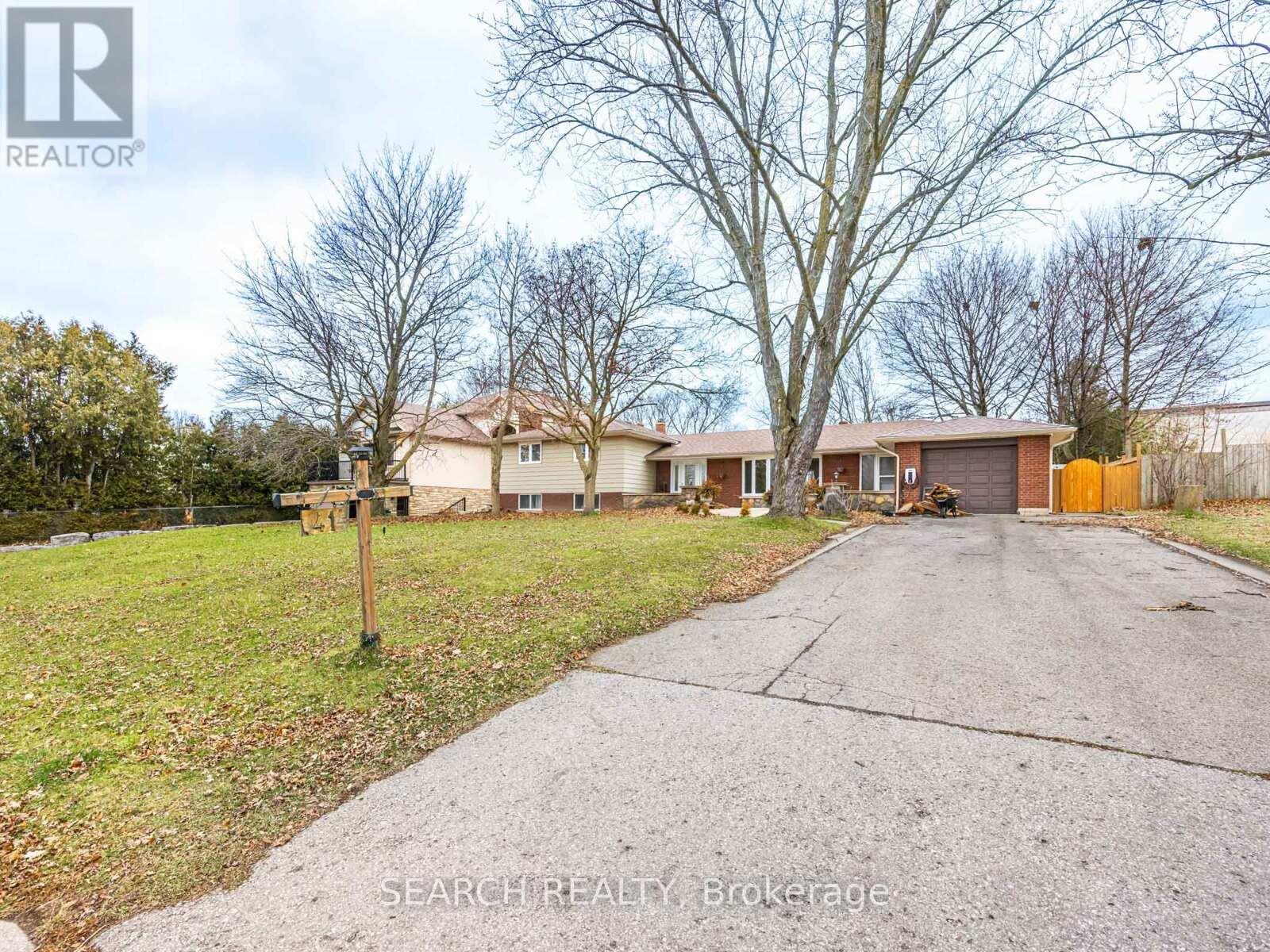 41 Hamilton Drive Property Photo 3