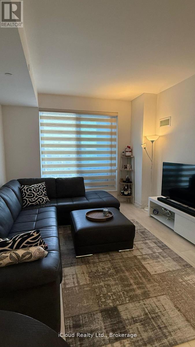 210 - 7950 Bathurst Street Property Photo 16
