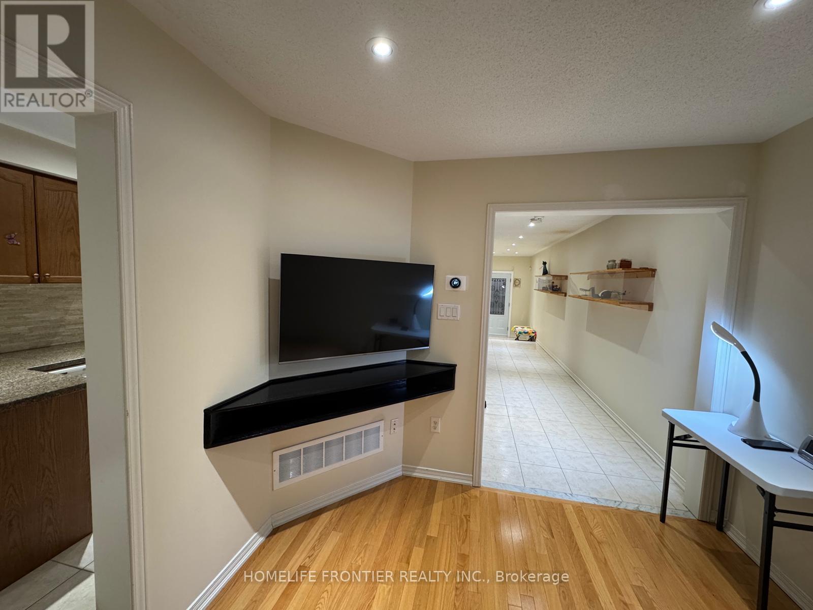 14 Barr Crescent Property Photo 2