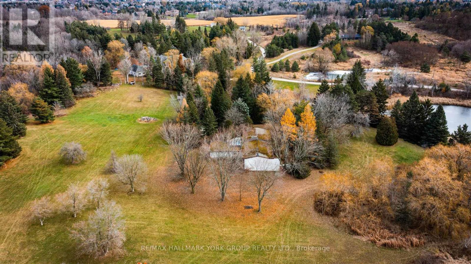 250 South Summit Farm Road Property Photo 4