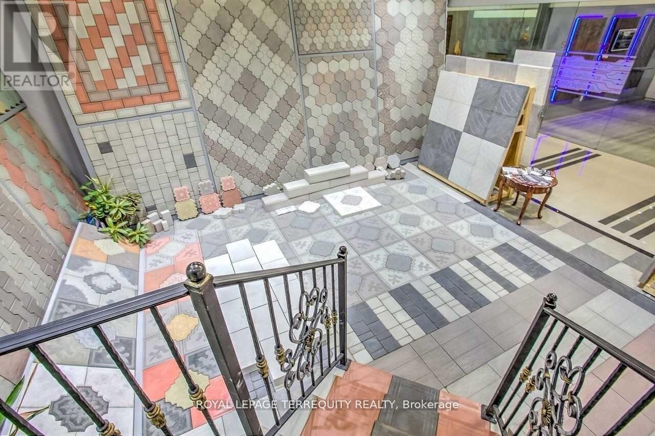 252 - 7250 Keele Street Property Photo 12