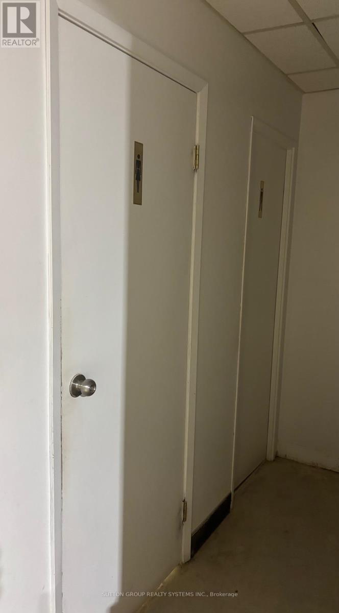 1 - 112 Basaltic Road Property Photo 7