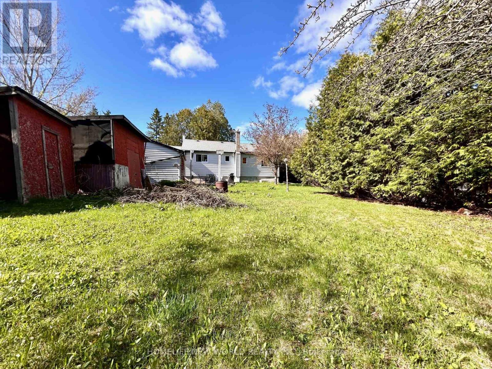 39 Windsor Drive Property Photo 13