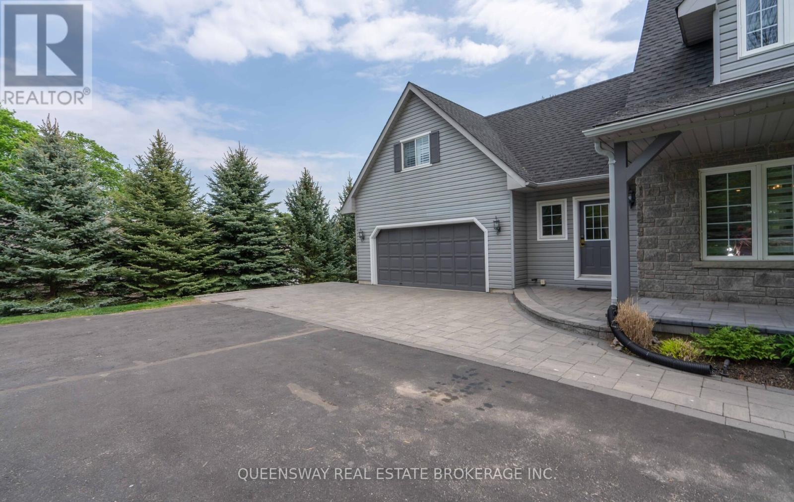 1841 Forest Valley Drive Property Photo 3