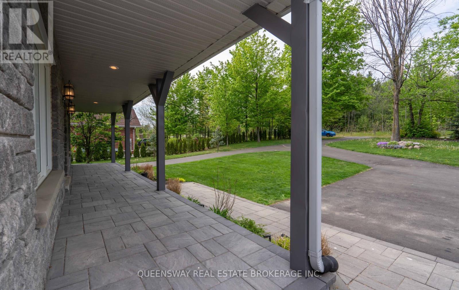 1841 Forest Valley Drive Property Photo 4
