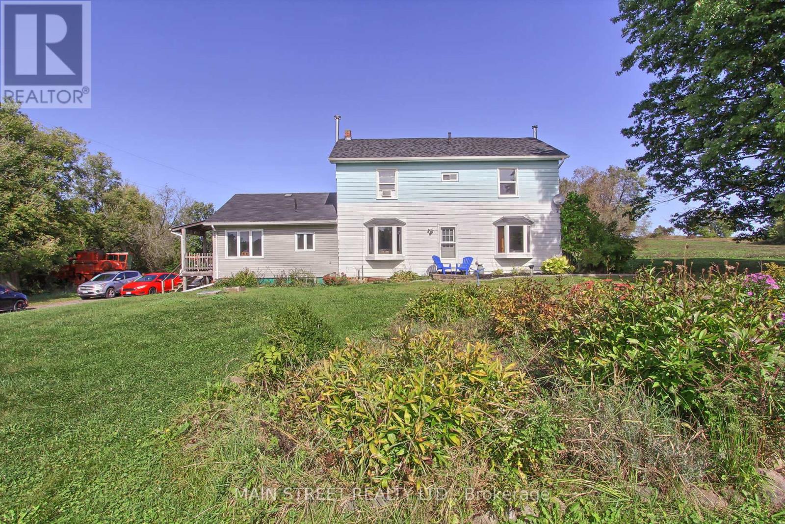 5984 3RD LINE Property Photo 1