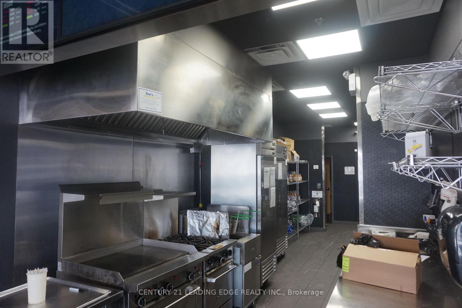 5 - 307 Toronto Street S Property Photo 10