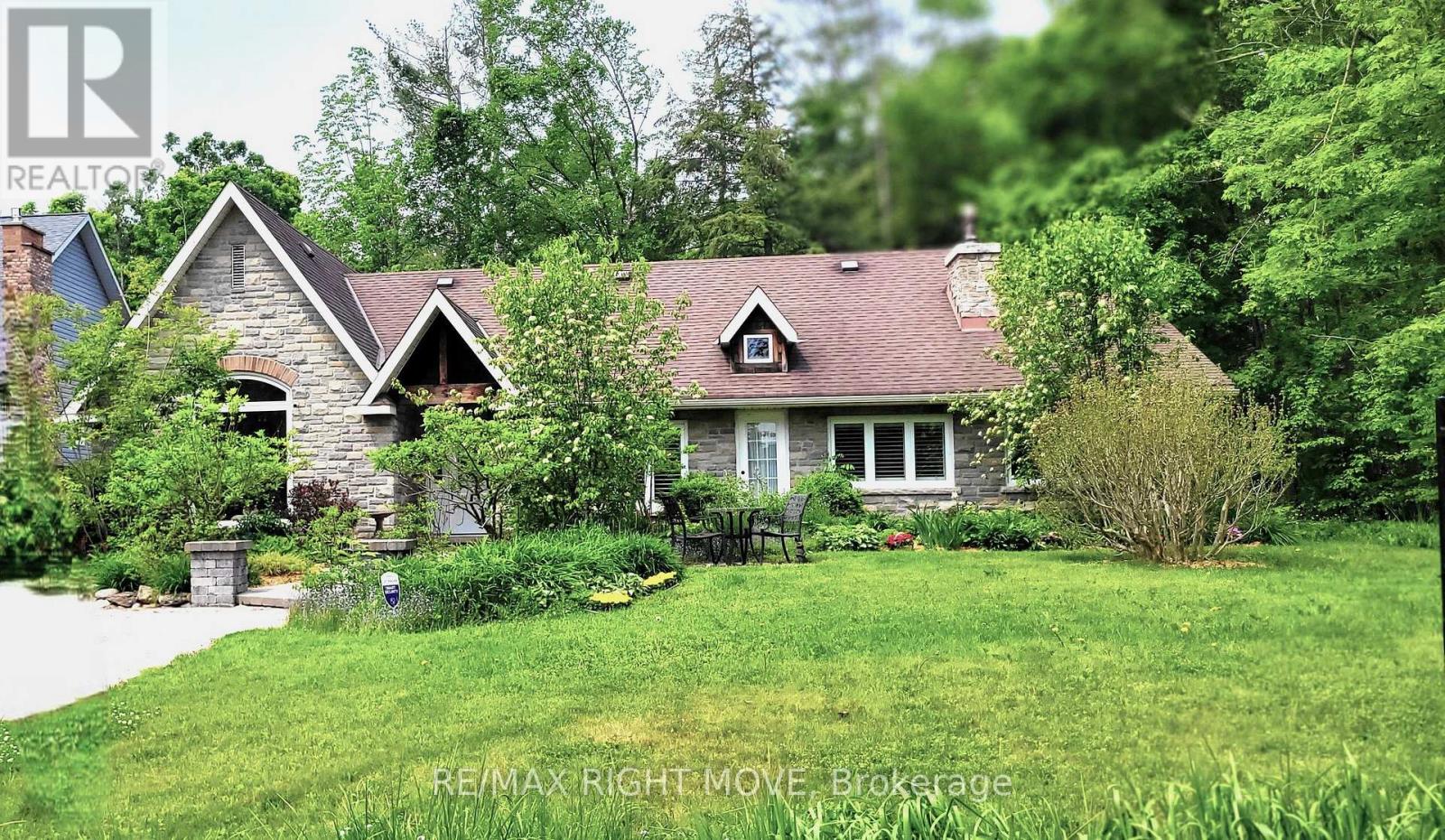 3528 GLENHAVEN BEACH ROAD