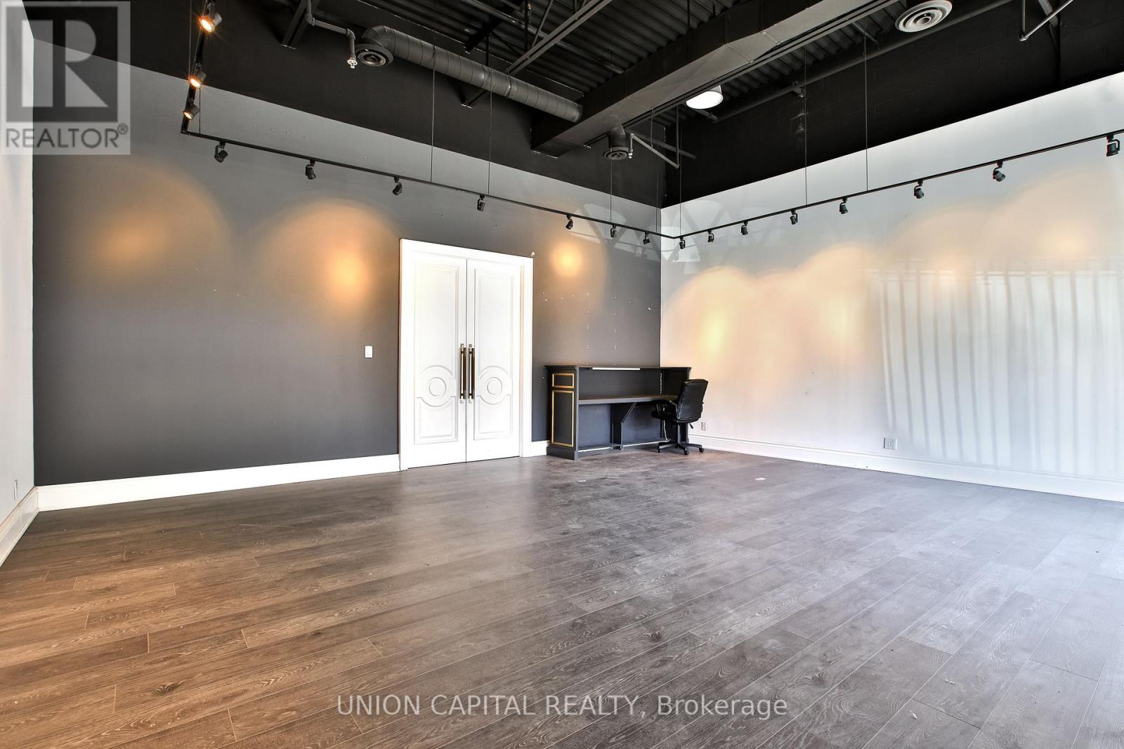 34 - 20 WERTHEIM COURT